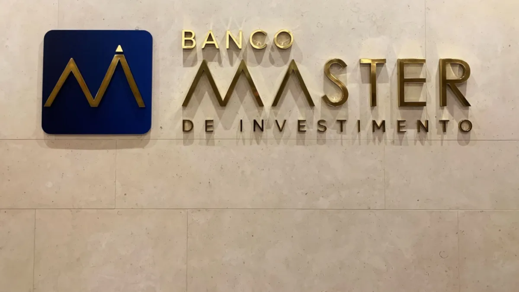 escândalos bancários